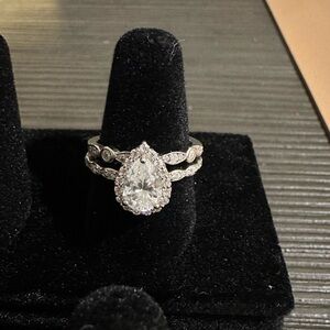 Sparkling 925 Silver and Moissanite Ring Set